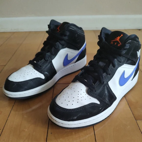 Nike Air Jordan 1 Mid Black and White with Racer Blue Accents - Picture 1 of 13